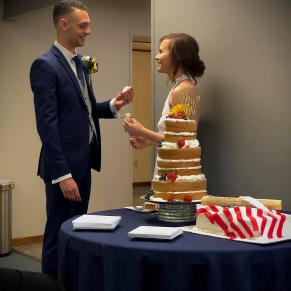 Meet your Posher, Emmarie - Picture 1 of 1